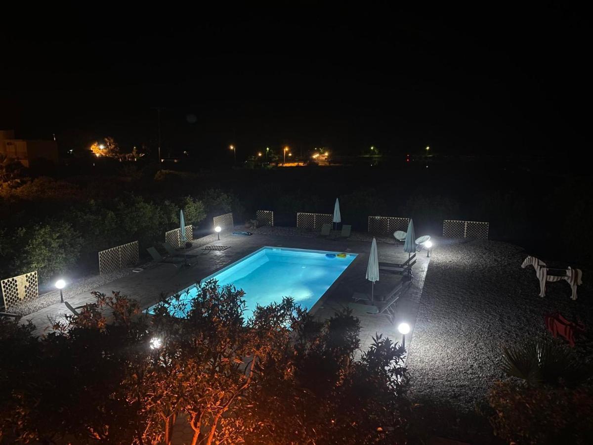 Ferienwohnung Ktima Klimentini Vivári Exterior foto