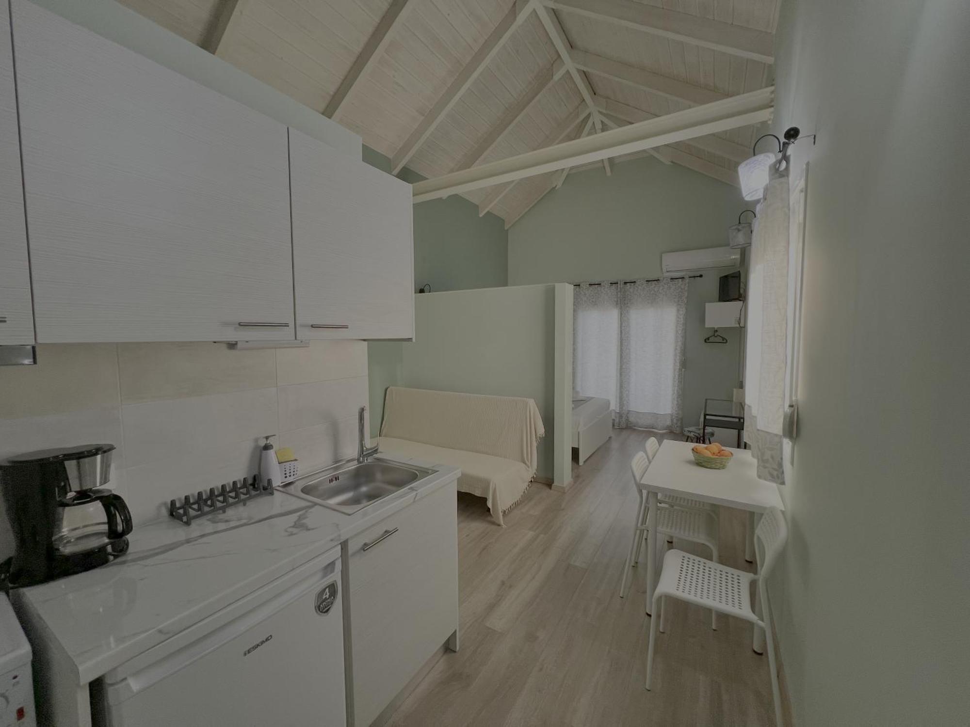 Ferienwohnung Ktima Klimentini Vivári Exterior foto