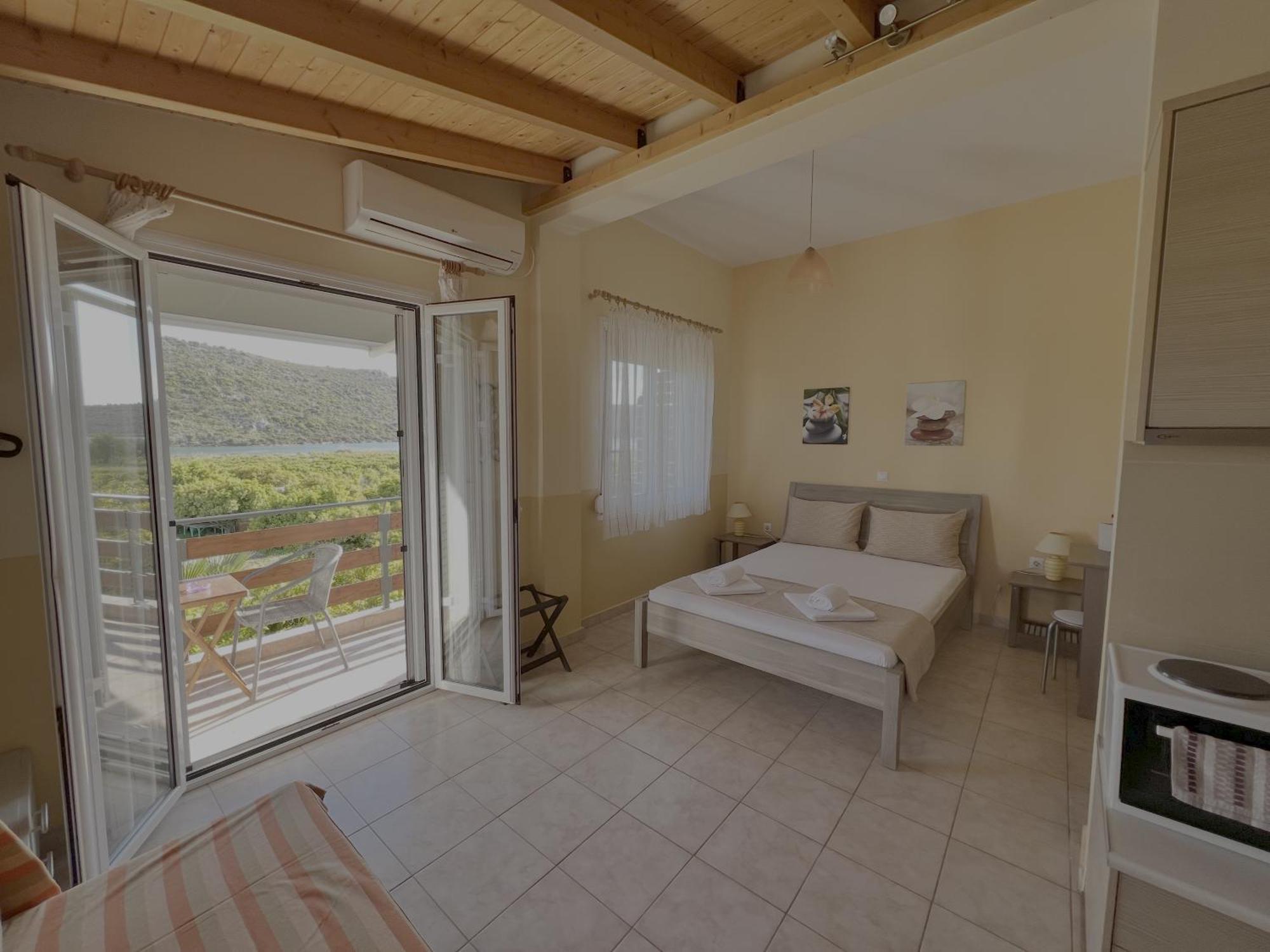 Ferienwohnung Ktima Klimentini Vivári Exterior foto