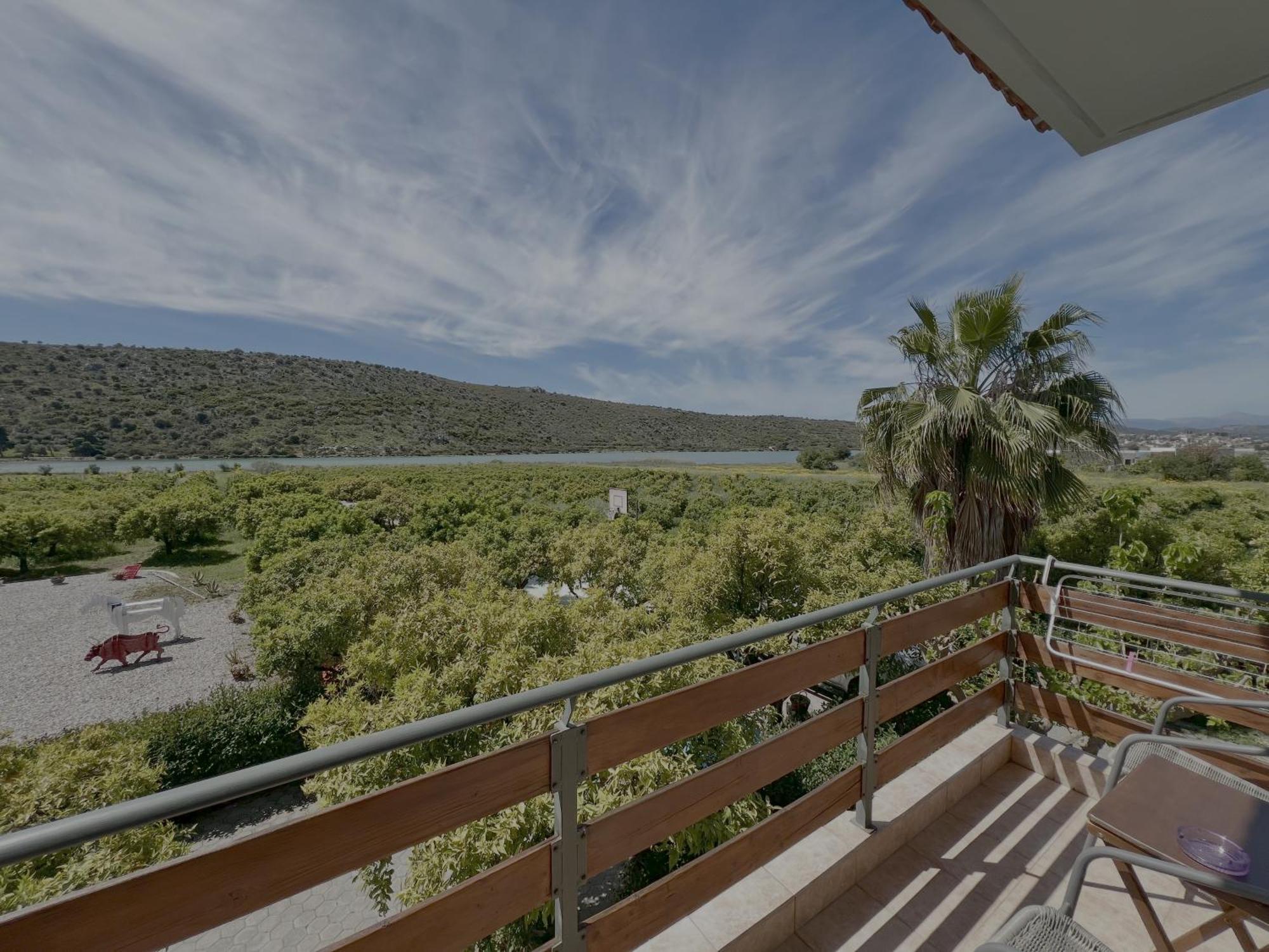 Ferienwohnung Ktima Klimentini Vivári Exterior foto