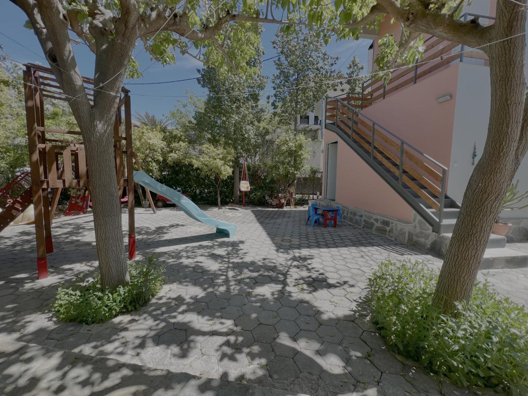 Ferienwohnung Ktima Klimentini Vivári Exterior foto